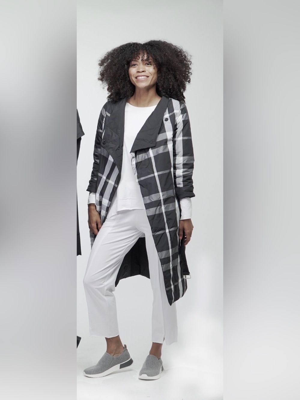 Luukaa Black and Gray Plaid Draper